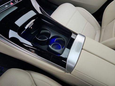 Certified 2025 Mercedes-Benz GLC 300 image 18