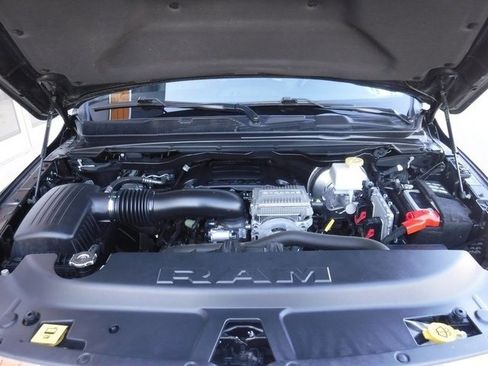 Certified 2022 RAM 1500 Big Horn image 5