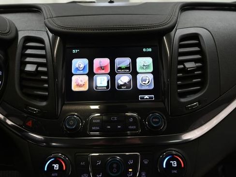 Used 2016 Chevrolet Impala LT image 5