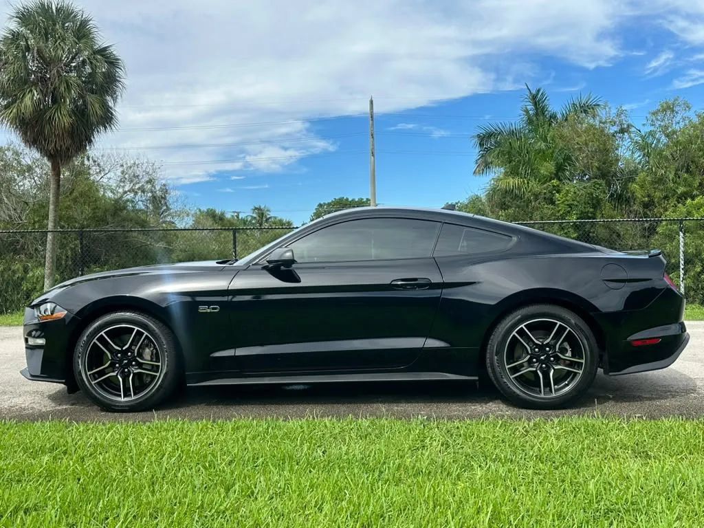 Used 2020 Ford Mustang GT RWD image 6