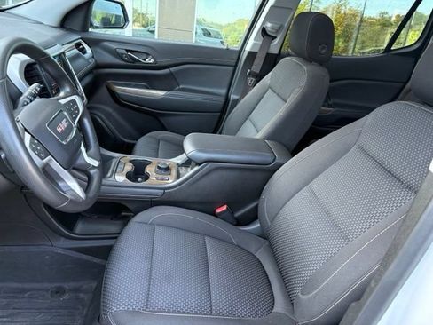 Used 2023 GMC Acadia SLE w/ Driver Convenience Package AWD/4WD image 9