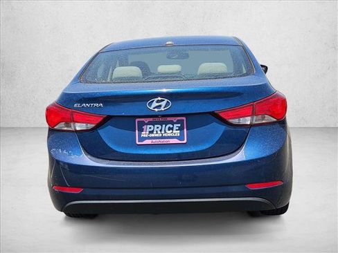 Used 2014 Hyundai Elantra SE w/ Option Group 02 FWD image 6
