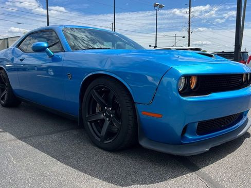 Used 2018 Dodge Challenger SRT Hellcat image 8