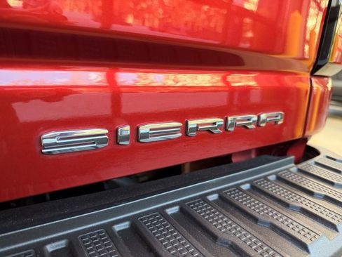 Used 2023 GMC Sierra 3500 Denali image 13