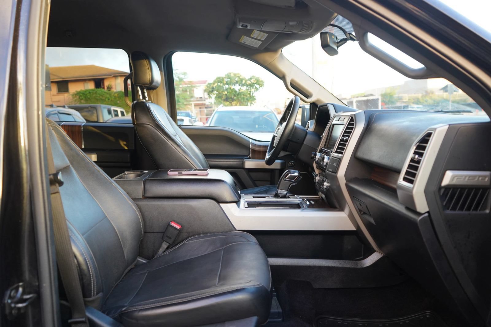 Used 2015 Ford F150 Lariat w/ Equipment Group 501A Mid AWD/4WD image 23