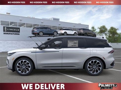 New 2026 Lincoln Nautilus Reserve image 3