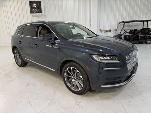 Used 2022 Lincoln Nautilus Reserve w/ Equipment Group 201A image 7