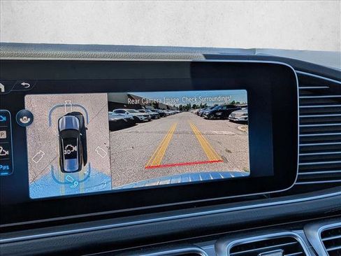 New 2026 Mercedes-Benz GLS 580 4MATIC image 14