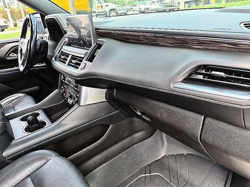 Used 2021 Chevrolet Tahoe LT w/ LT Signature Plus Package AWD/4WD image 36