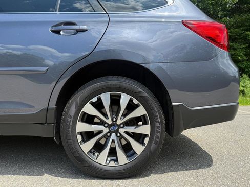 Used 2015 Subaru Outback 2.5i Limited AWD/4WD image 8
