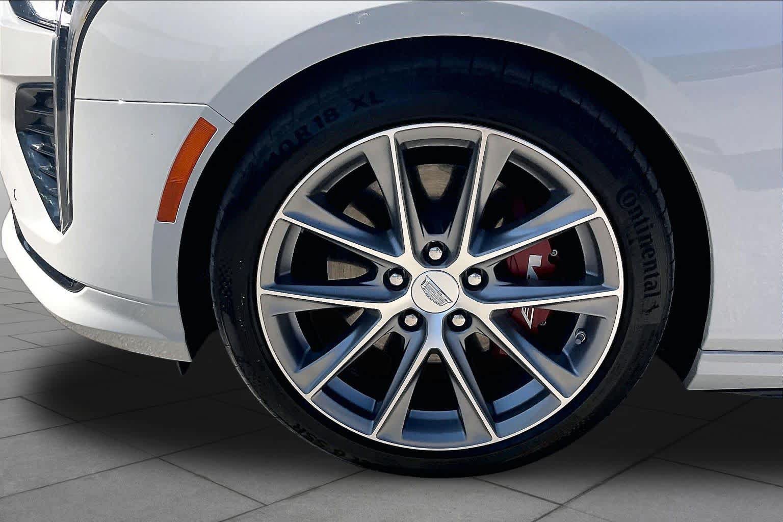 Used 2021 Cadillac CT4 V w/ Technology Package RWD image 10
