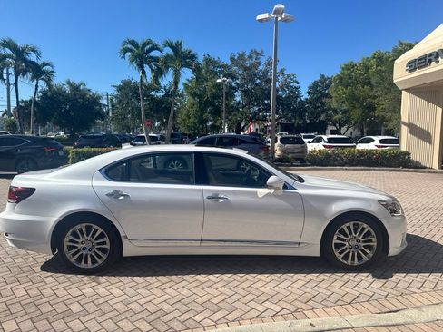 Used 2016 Lexus LS 460 L RWD image 9