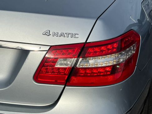 Used 2013 Mercedes-Benz E 350 4MATIC Sedan image 17
