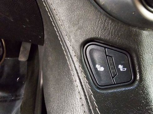 Used 2018 Chevrolet Suburban LT AWD/4WD image 15