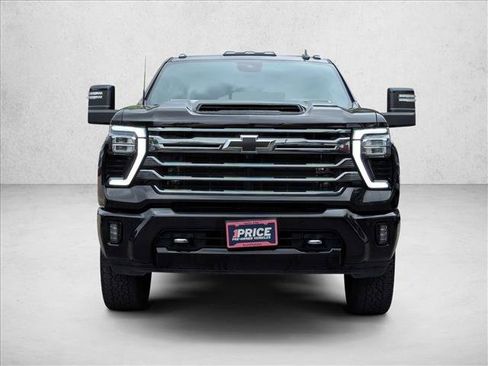 Used 2024 Chevrolet Silverado 3500 High Country w/ Technology Package AWD/4WD image 2