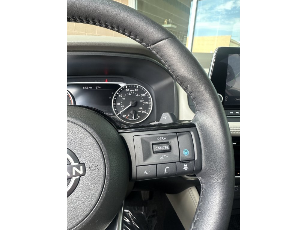 Used 2023 Nissan Rogue SL FWD image 35