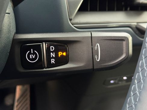 Used 2024 Kia EV9 GT-Line image 25