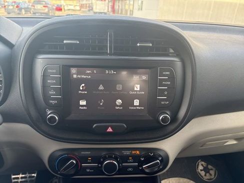 Used 2021 Kia Soul LX image 13