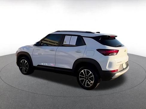 Used 2025 Chevrolet TrailBlazer LT image 16