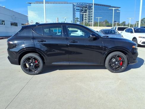 New 2026 Alfa Romeo Tonale Veloce w/ Quick Order Package 23H Volce image 5