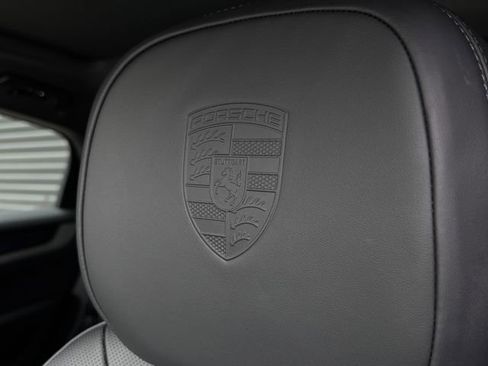 New 2026 Porsche Cayenne Coupe AWD/4WD image 28