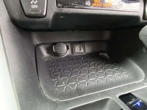 Used 2024 Toyota RAV4 XLE image 19