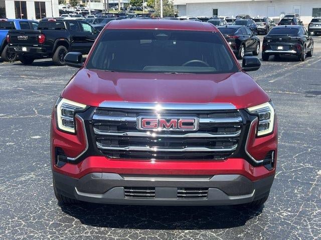 Used 2025 GMC Terrain Elevation AWD/4WD image 2