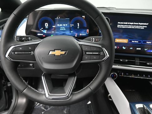 New 2026 Chevrolet Equinox EV LT AWD/4WD image 8