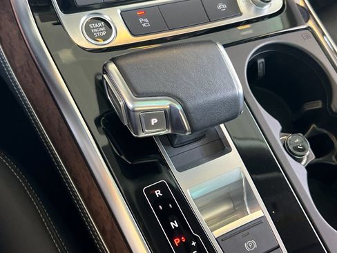Used 2023 Audi Q8 Premium Plus w/ Premium Plus Package AWD/4WD image 22