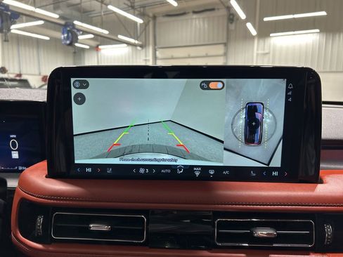 Certified 2025 Lincoln Aviator Reserve w/ Equipment Group 201A image 20