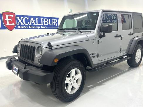 Used 2015 Jeep Wrangler Unlimited Sport w/ Quick Order Package 24S AWD/4WD image 3