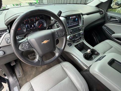 Used 2018 Chevrolet Suburban LT AWD/4WD image 6