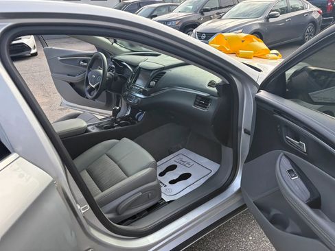 Used 2018 Chevrolet Impala LS FWD image 19