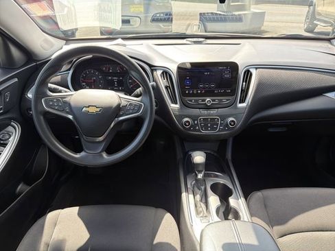 Used 2024 Chevrolet Malibu LT FWD image 16