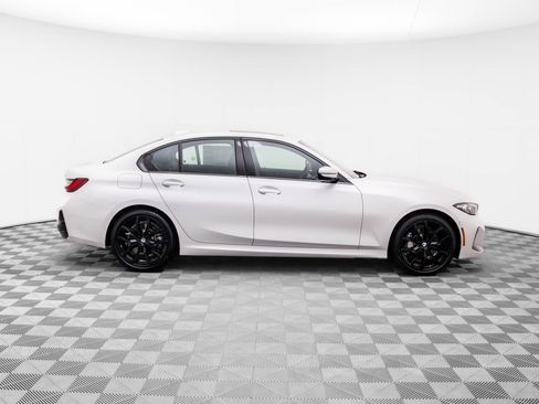 Used 2026 BMW 330i xDrive Sedan w/ M Sport Package AWD/4WD image 7