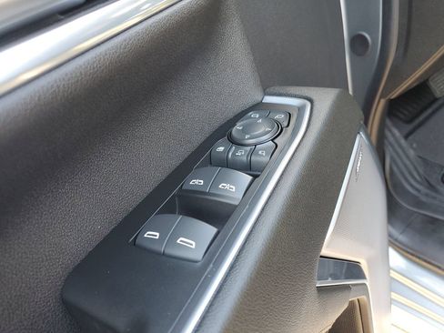Used 2024 Chevrolet Silverado 2500 High Country w/ Technology Package AWD/4WD image 18