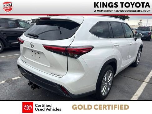 Used 2020 Toyota Highlander Limited FWD image 7