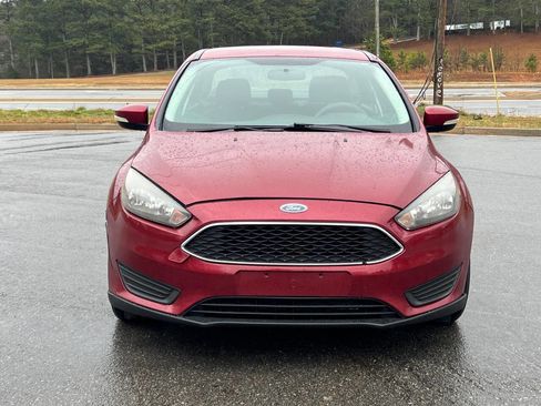 Used 2016 Ford Focus SE w/ Reverse Sensing Package image 2