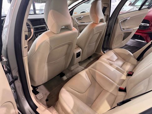 Used 2015 Volvo S60 T5 Premier image 18