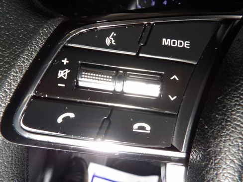 Used 2022 Kia Sportage LX AWD/4WD image 16