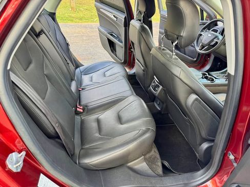 Used 2014 Ford Fusion Titanium image 5