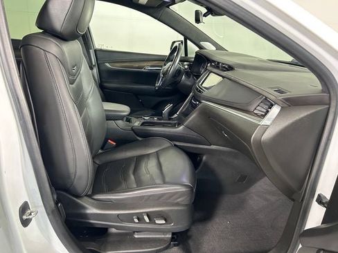Used 2021 Cadillac XT5 Premium Luxury w/ Platinum Package AWD/4WD image 27