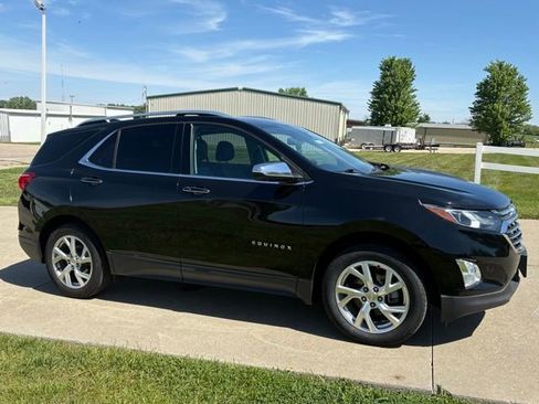 Used 2020 Chevrolet Equinox Premier AWD/4WD image 3