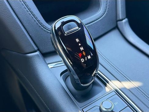 Used 2024 Cadillac XT6 Premium Luxury image 31