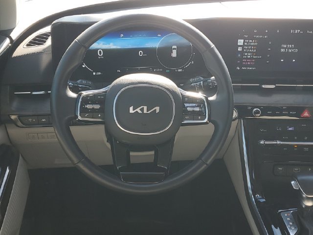 Certified 2024 Kia Carnival SX FWD image 13