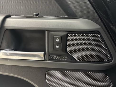 Used 2020 Land Rover Defender 110 X AWD/4WD image 39