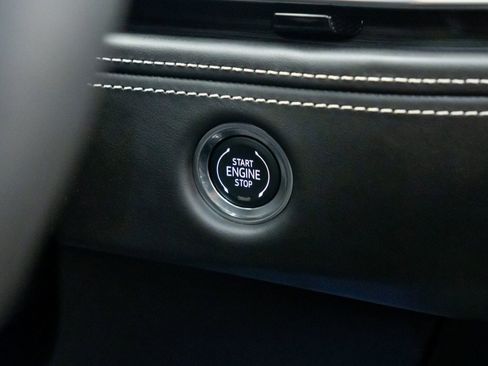 Certified 2025 Cadillac Escalade V w/ LPO, ONYX Package image 27