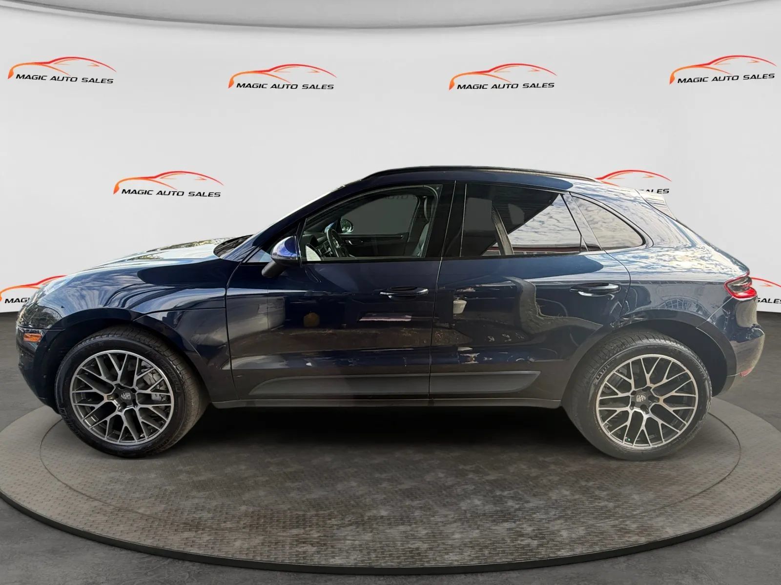 Used 2017 Porsche Macan S AWD/4WD image 7