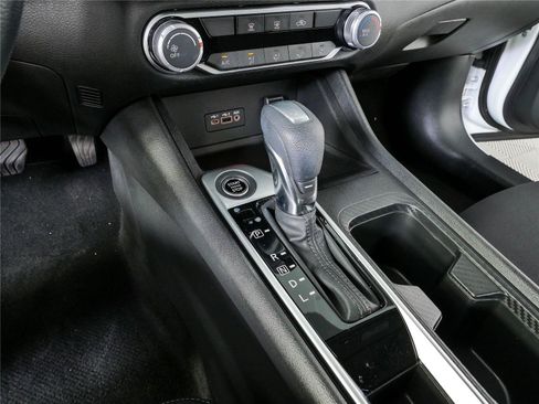 Used 2023 Nissan Sentra SV FWD image 16