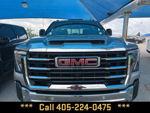 Used 2024 GMC Sierra 3500 SLT w/ SLT Premium Package AWD/4WD image 15